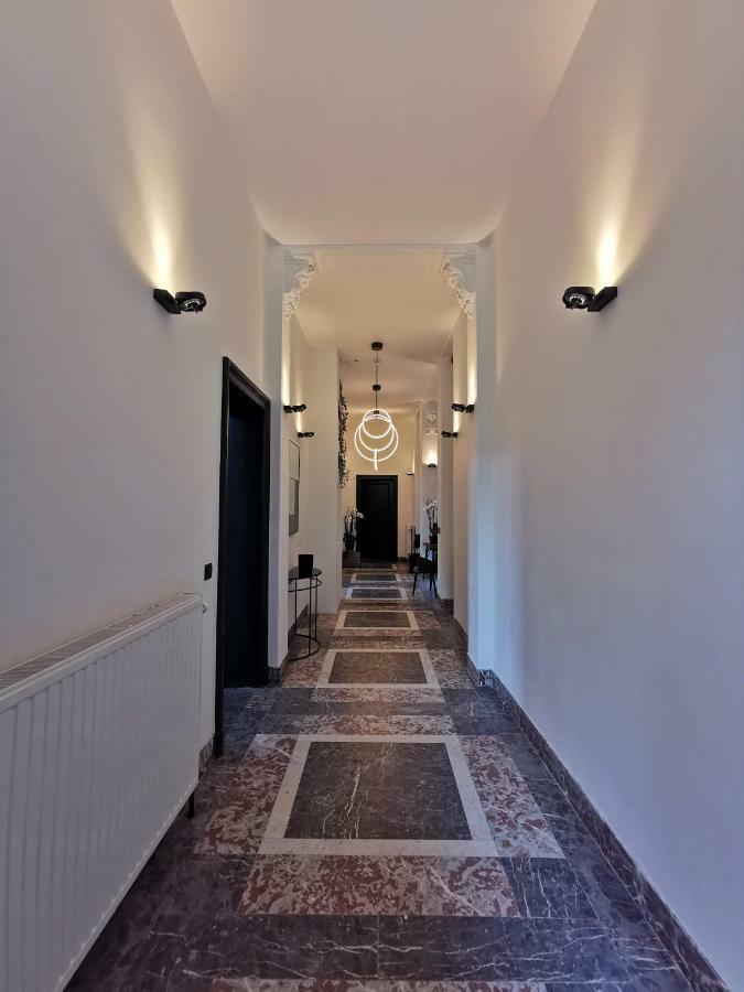 The Wise House Hotel Hastiere-par-dela Exterior foto